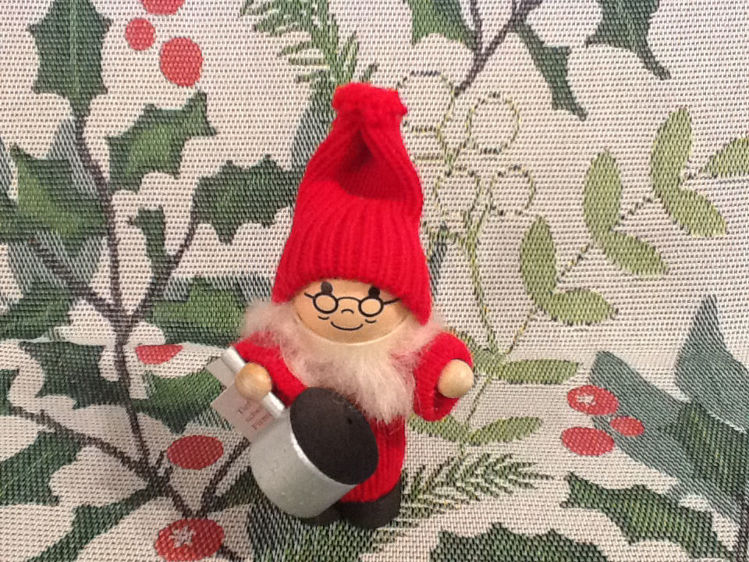 Picture of Small Tomte w/pot
