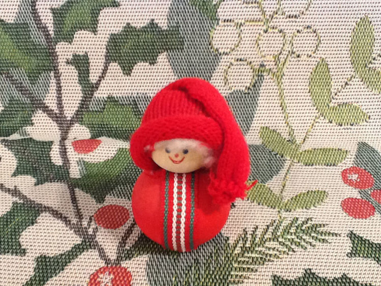 Picture of Small "Ball" Tomte w/Hat.
